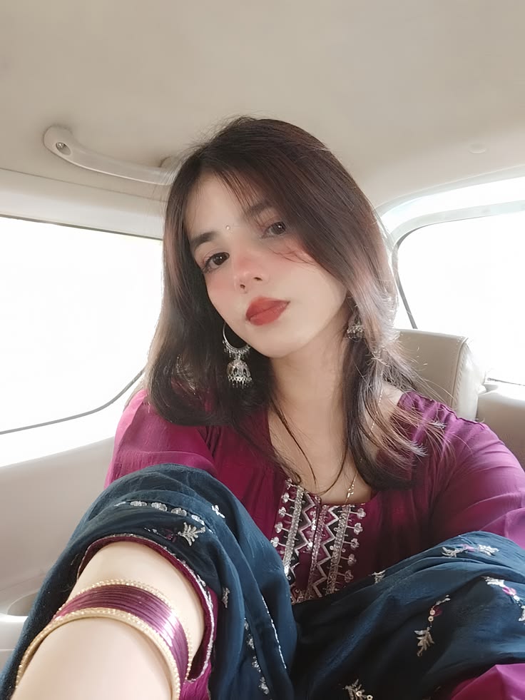 Karachi Night Girls